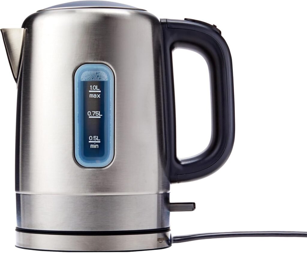 "Effortless and Safe Boiling with the Amazon Basics 1500W Electric Tea Kettle – No More Waiting for Hot Water, Coffee & Tea!"